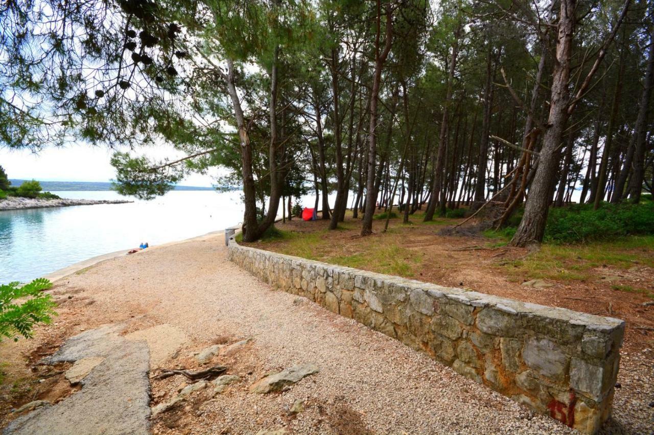 Apartments Galboka Nerezine Εξωτερικό φωτογραφία