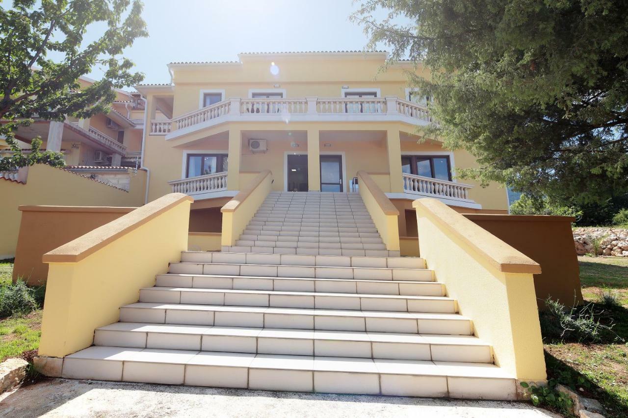Apartments Galboka Nerezine Εξωτερικό φωτογραφία