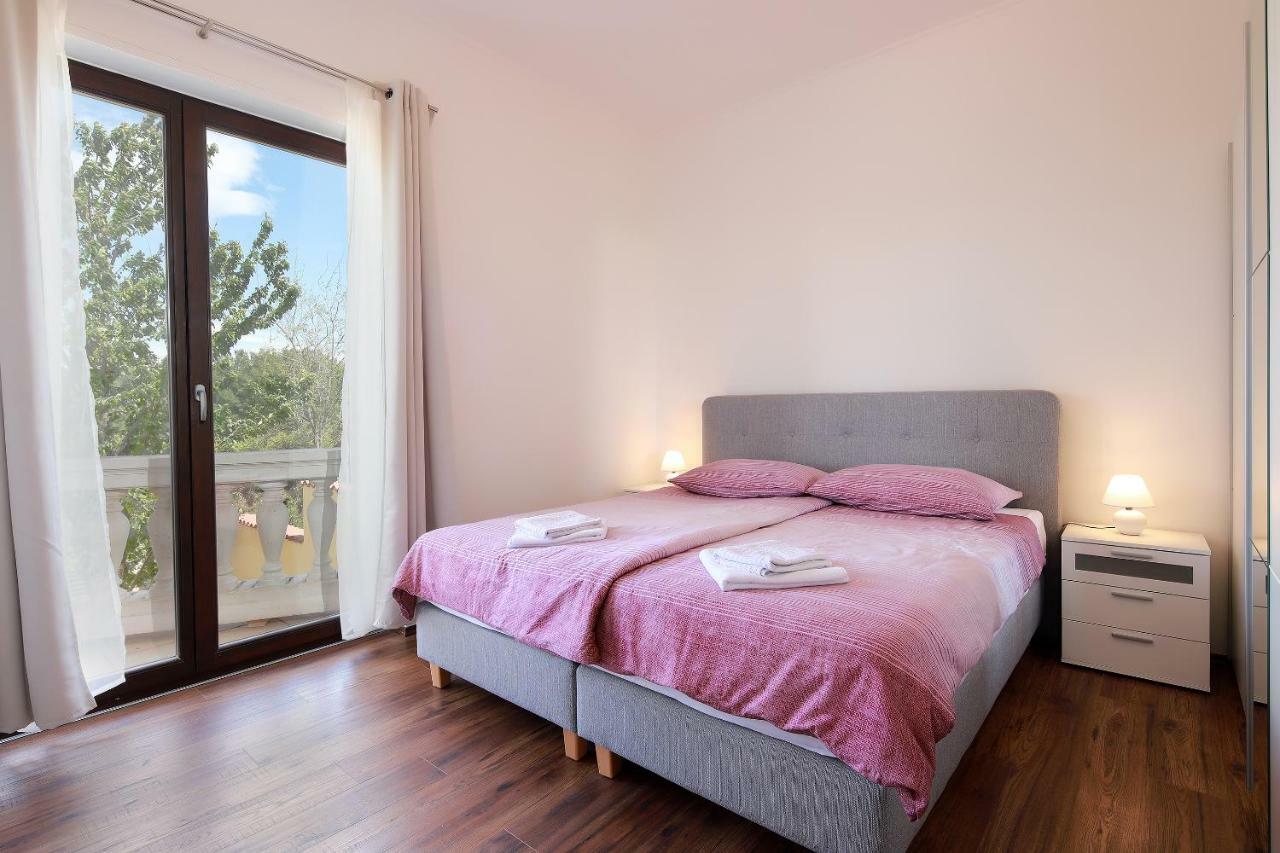 Apartments Galboka Nerezine Εξωτερικό φωτογραφία