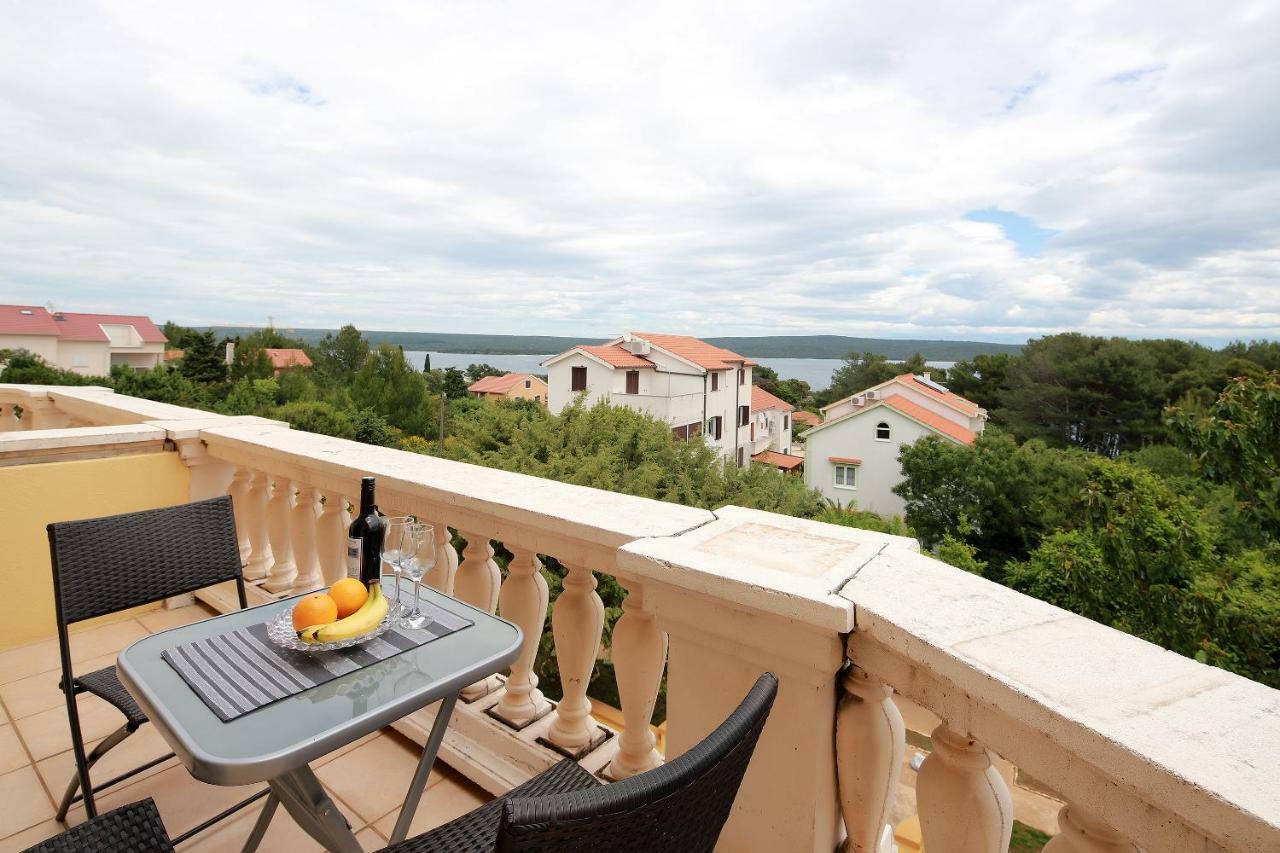 Apartments Galboka Nerezine Εξωτερικό φωτογραφία