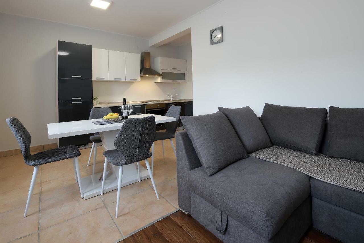 Apartments Galboka Nerezine Εξωτερικό φωτογραφία