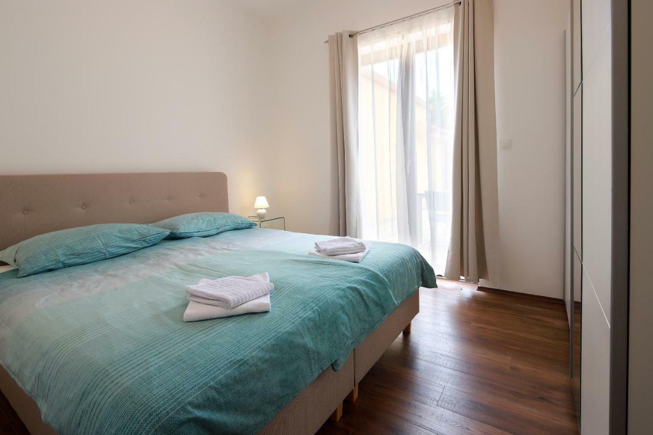Apartments Galboka Nerezine Εξωτερικό φωτογραφία