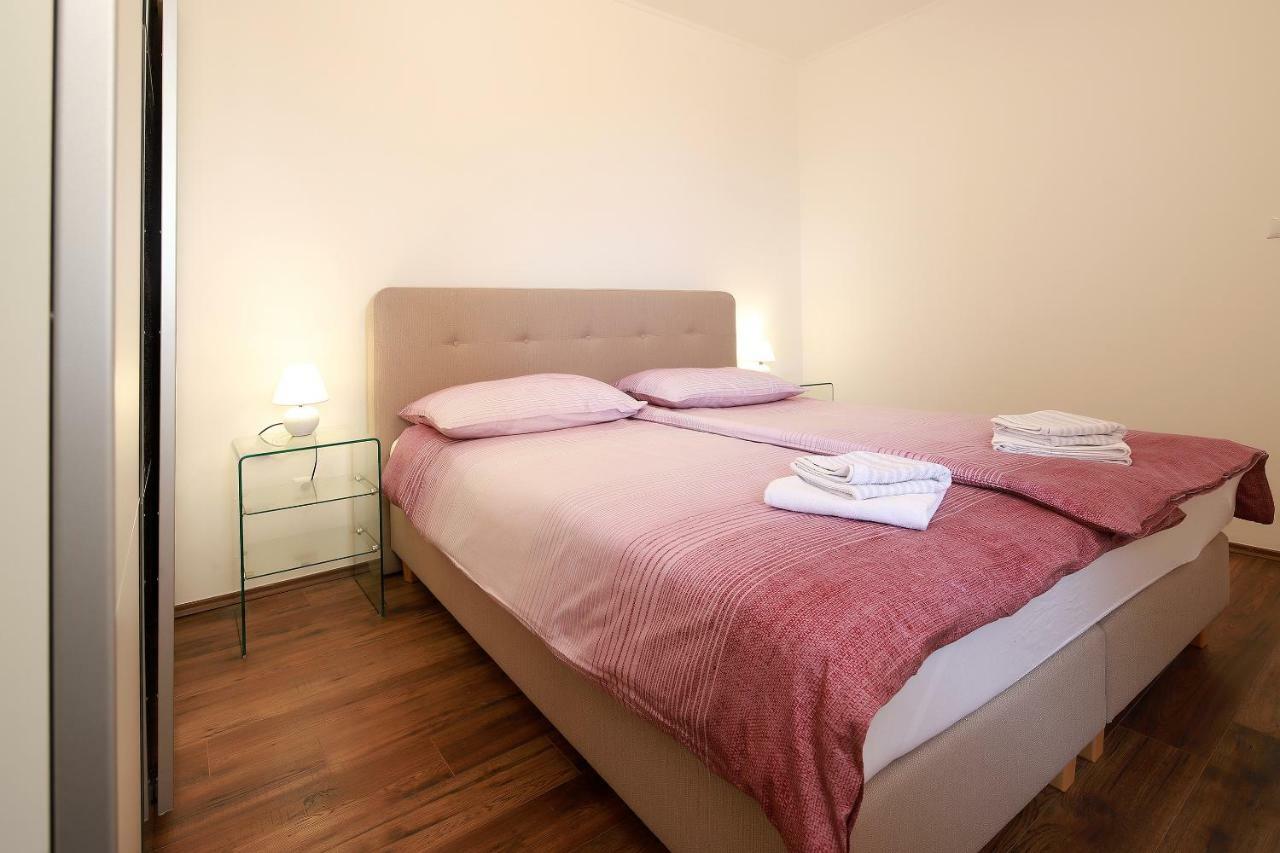 Apartments Galboka Nerezine Εξωτερικό φωτογραφία