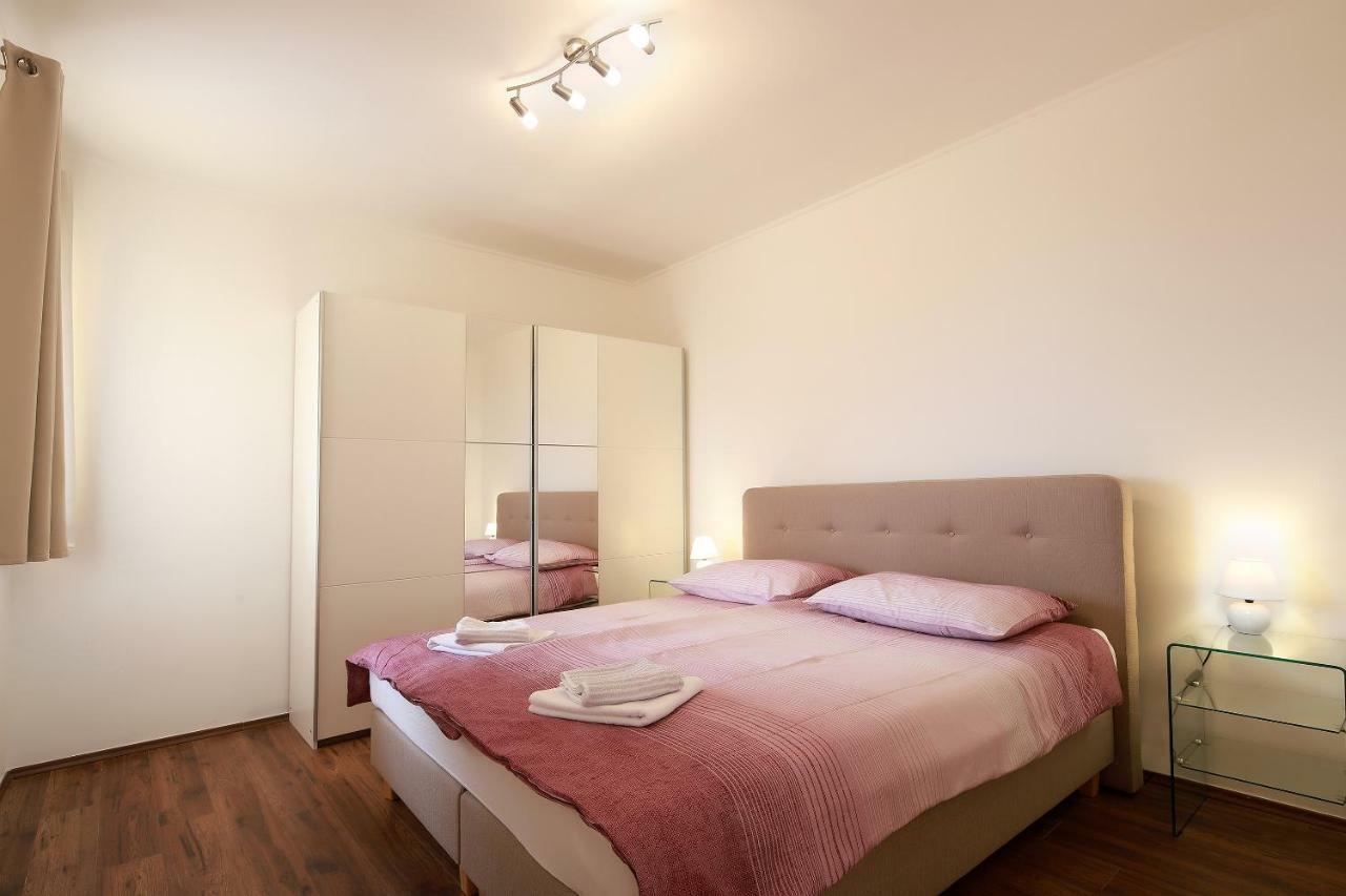 Apartments Galboka Nerezine Εξωτερικό φωτογραφία