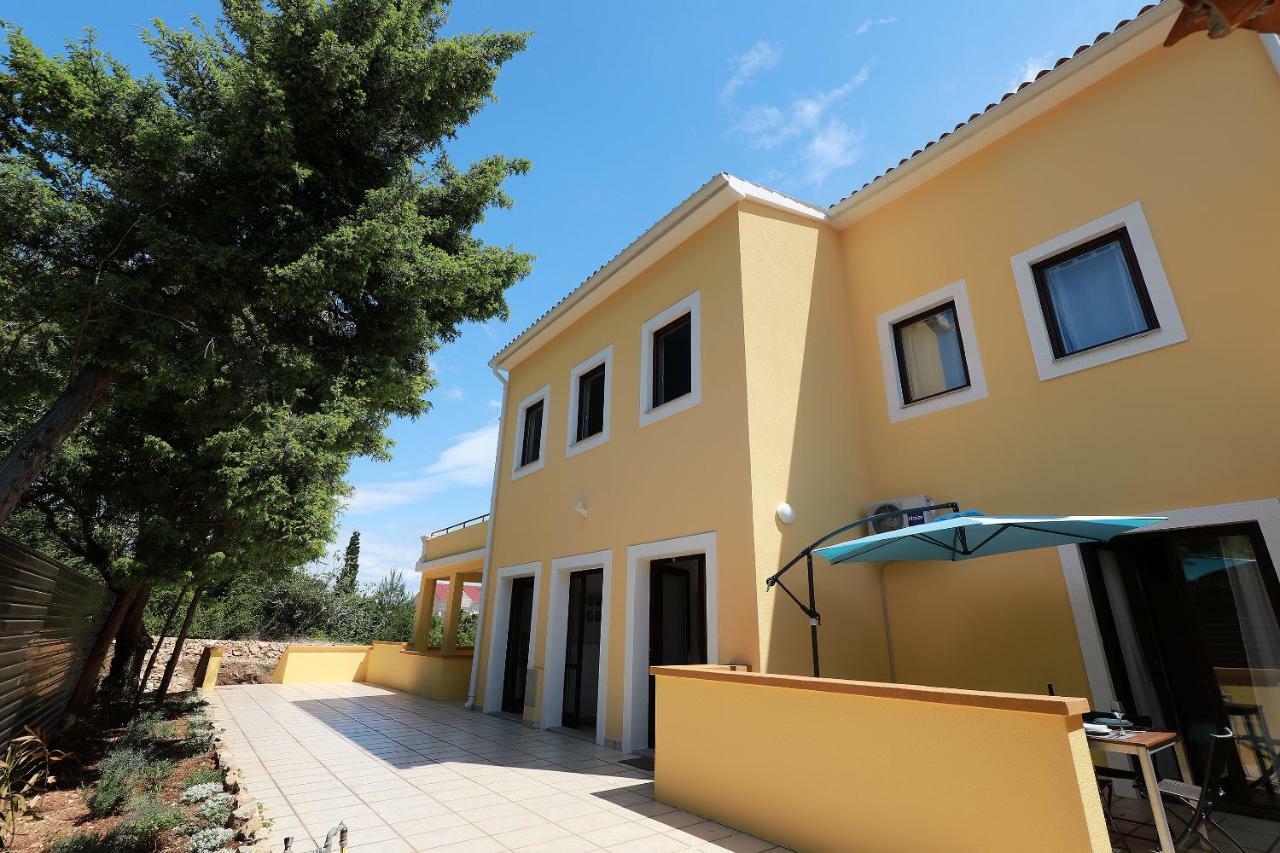 Apartments Galboka Nerezine Εξωτερικό φωτογραφία