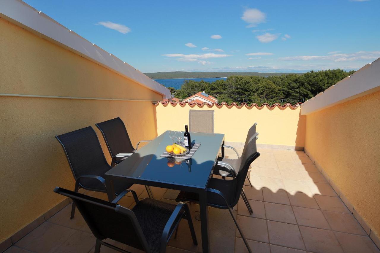 Apartments Galboka Nerezine Εξωτερικό φωτογραφία